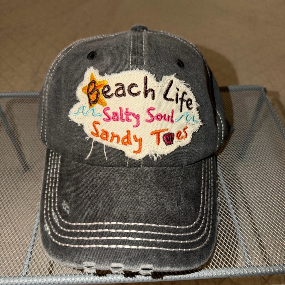 Beach Life 'Salty Soul, Sandy Toes' Embroidered Gray Cap